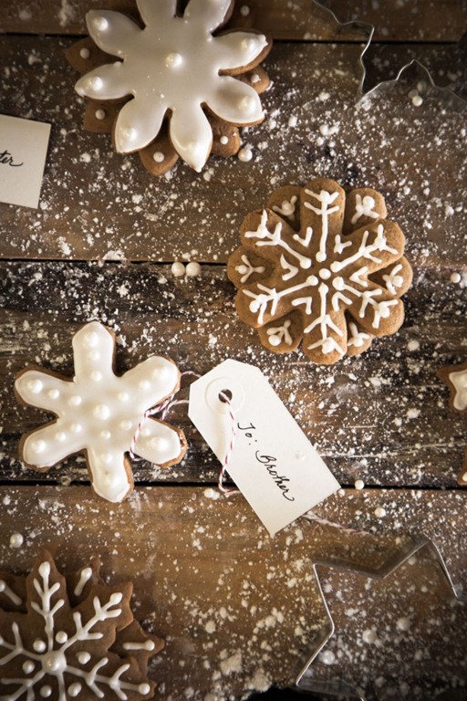 Gingerbread Snowflakes at Chasing Delicious