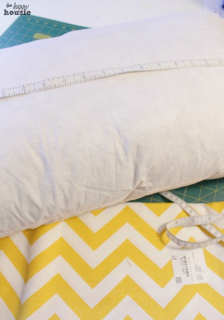 DIY Envelope Lumbar Pillow tutorial measure your pillow at the happy housie