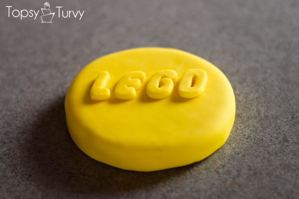 lego-head-cake-tutorial-logo-top
