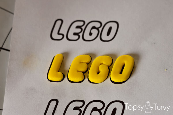 lego-head-cake-tutorial-logo-drying