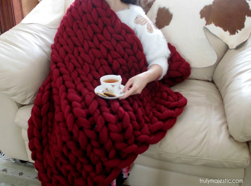 Giant Knitted Blanket Tutorial