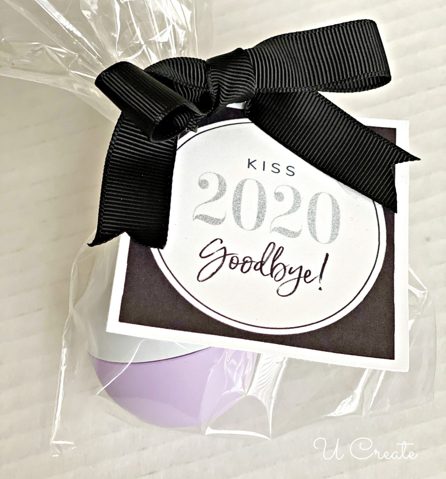 Kiss The Year Goodbye New Years Eve Printable Tags - U Create